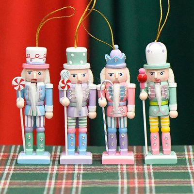 4 figurines Soldats Casse-Noisettes pour sapin de noel