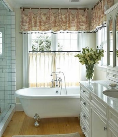 rideaux-cantonniere-brise-bise-habillage-de-fenetres-salle-de-bain-decoration-meubles-quebec-canada